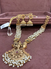 Exquisite gold-finish temple jewelry